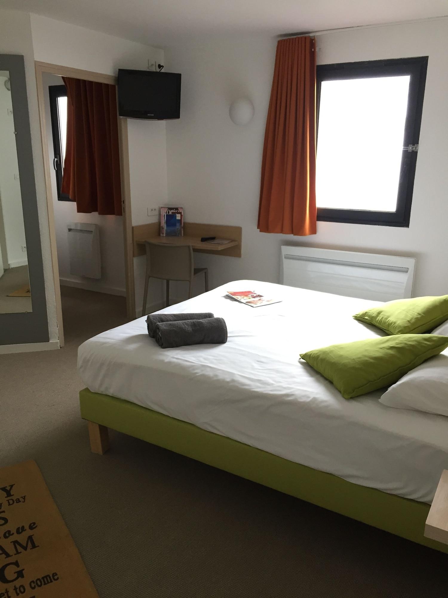 Kyriad Direct La Rochelle Aytre Exterior photo